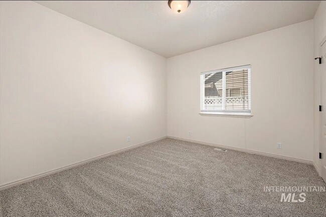 850 W Heather Woods Dr in Nampa, ID - Building Photo - Building Photo
