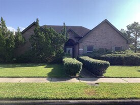 1601 Oak Pl Ct in Pearland, TX - Building Photo