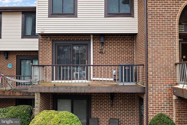 4886 W Brigantine Ct in Wilmington, DE - Building Photo - Building Photo