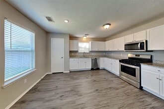 19326 Moss Meadow Ln in Katy, TX - Building Photo - Building Photo