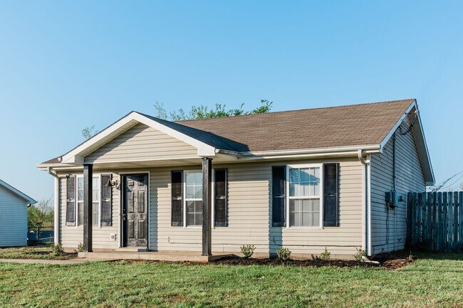955 Winesap Rd in Clarksville, TN - Building Photo - Building Photo