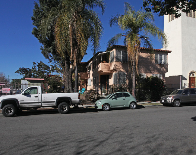 1725 New Hampshire Ave in Los Angeles, CA - Building Photo - Building Photo