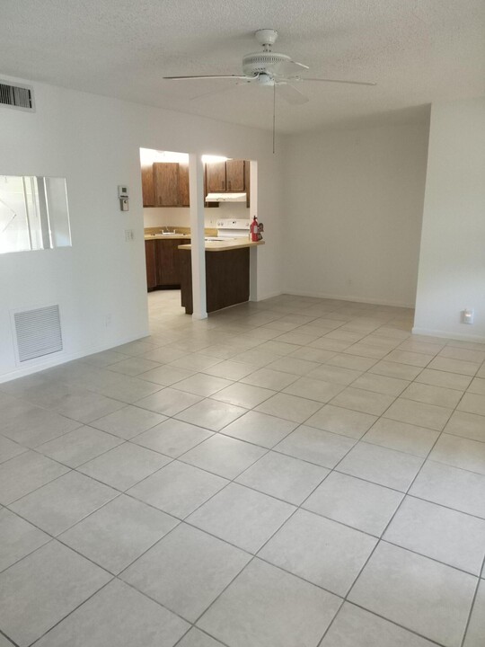 5801 Whispering Pine Way in Greenacres, FL - Building Photo