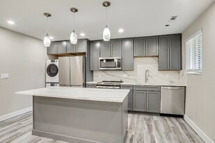 4371 S Fairbourne Ave in Murray, UT - Building Photo
