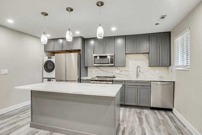 property at 4371 S Fairbourne Ave
