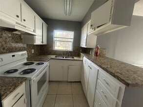 6702 Biggs Ct in Houston, TX - Building Photo - Building Photo