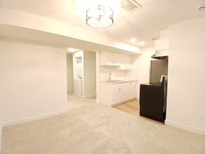 1954-1209 209 St NW in Edmonton, AB - Building Photo - Building Photo