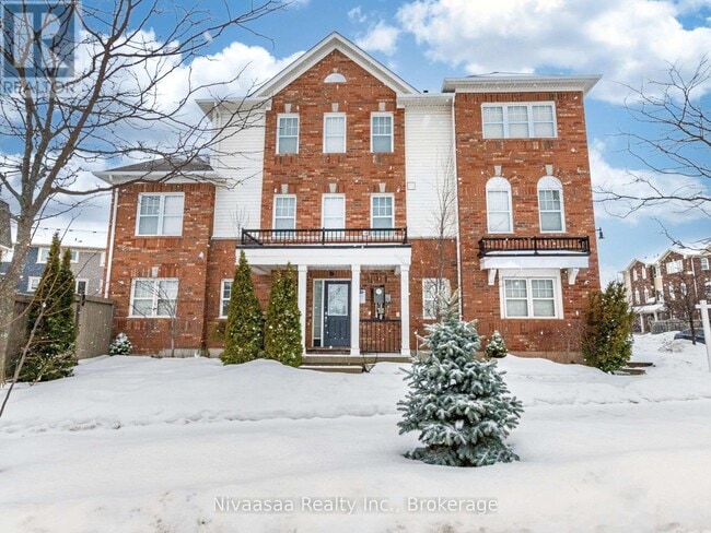 property at 18 Betterton Cres