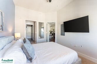 480 N Orange Ave in Orlando, FL - Building Photo - Building Photo