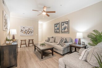 Estancia San Miguel in Houston, TX - Foto de edificio - Interior Photo