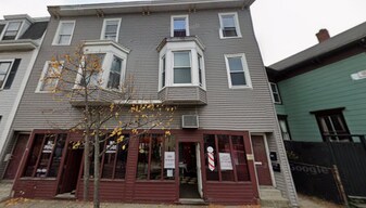 100 River St, Unit 2 in Cambridge, MA - Building Photo