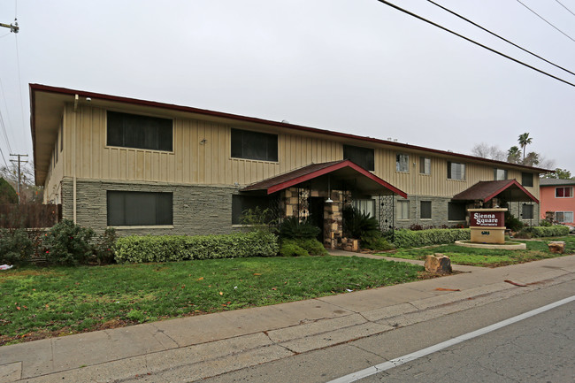 Sienna Square Apartments in Carmichael, CA - Building Photo - Building Photo