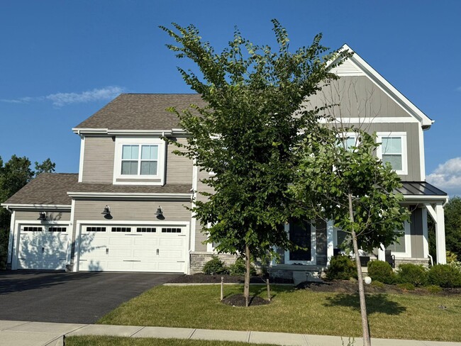 10692 Pearl Creek Dr in Plain City, OH - Building Photo - Building Photo