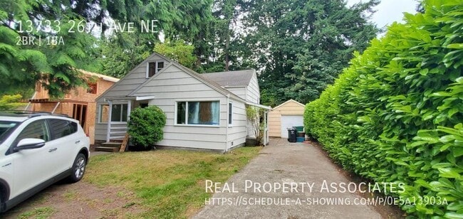 13733 26th Ave NE in Seattle, WA - Building Photo - Building Photo