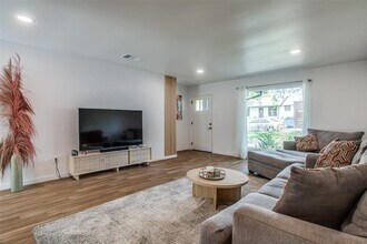 7311 Chisos Pass in Austin, TX - Building Photo - Building Photo