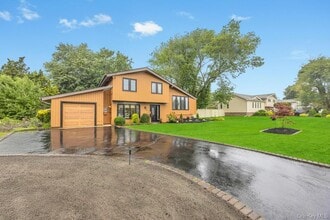 532 Ocean Ave in Oakdale, NY - Building Photo - Building Photo