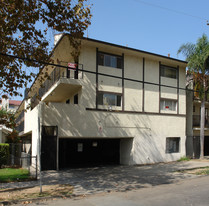 1328 N Durant St Apartments