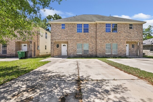 10445 Wicklowe St in Houston, TX - Building Photo - Building Photo