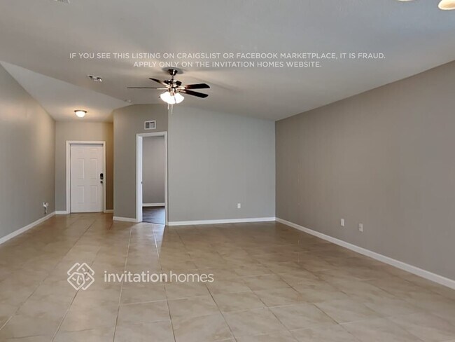 886 SW Del Rio Blvd in Port St. Lucie, FL - Building Photo - Building Photo