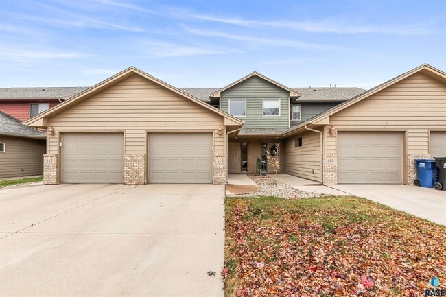 115 Emmett Trail in Harrisburg, SD - Building Photo - Building Photo