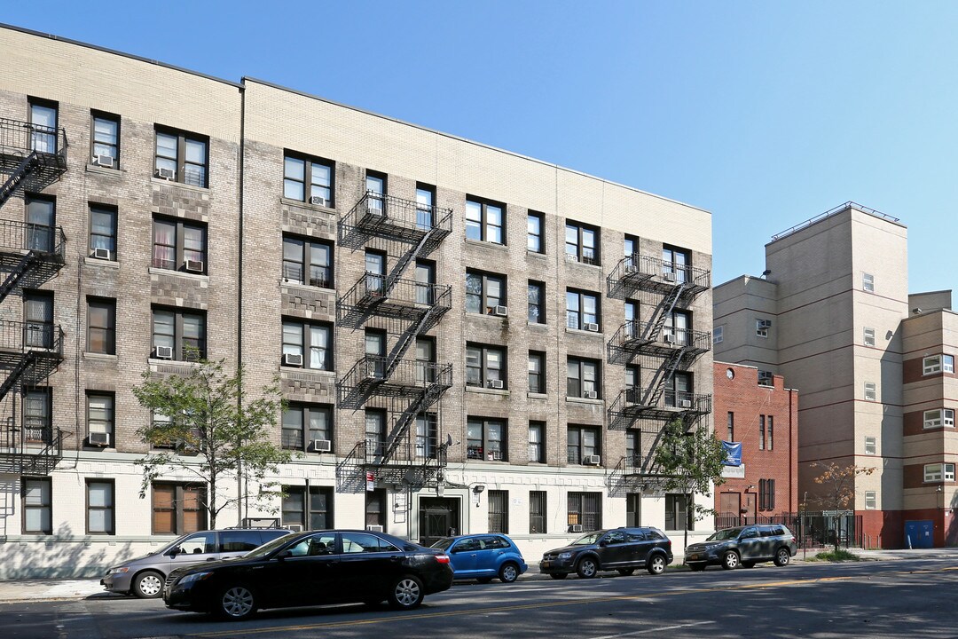 4640 Broadway in New York, NY - Foto de edificio