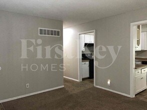 7714 E 90th Terrace in Kansas City, MO - Building Photo - Building Photo