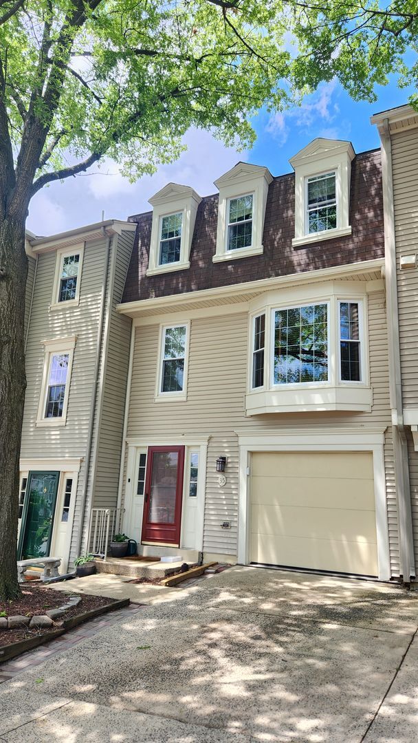 property at 35 S Floyd St