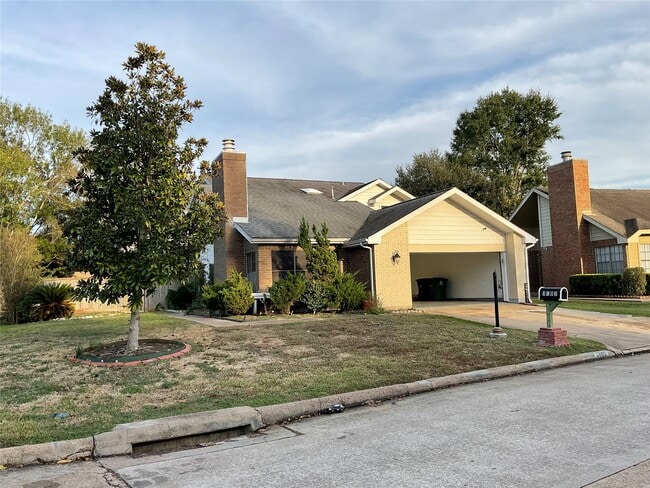 3103 Ashford Bend Dr