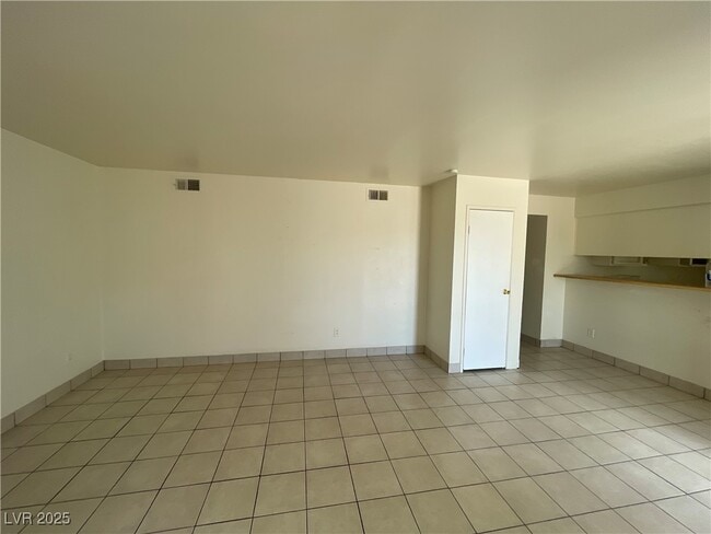 4380 N Vornsand Dr in Las Vegas, NV - Building Photo - Building Photo