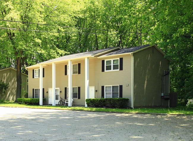 2222 N Ridge Rd in Painesville, OH - Building Photo - Building Photo