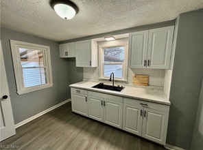 1558 25th St NW in Canton, OH - Building Photo - Building Photo