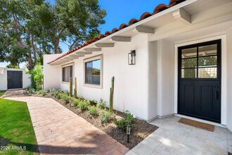 7602 E Vía Del Reposo in Scottsdale, AZ - Building Photo - Building Photo