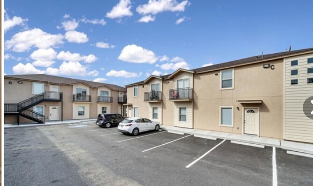 512 Center Way in El Paso, TX - Building Photo
