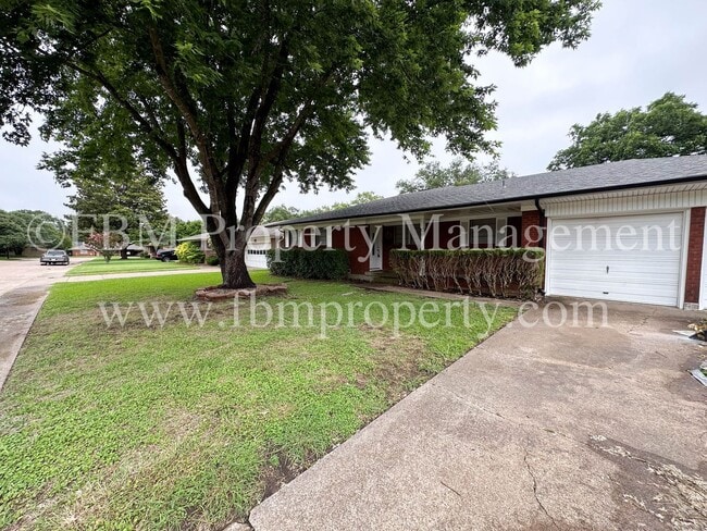 property at 1608 Hill Ln