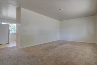 16270 W 14th Ave in Golden, CO - Building Photo - Building Photo