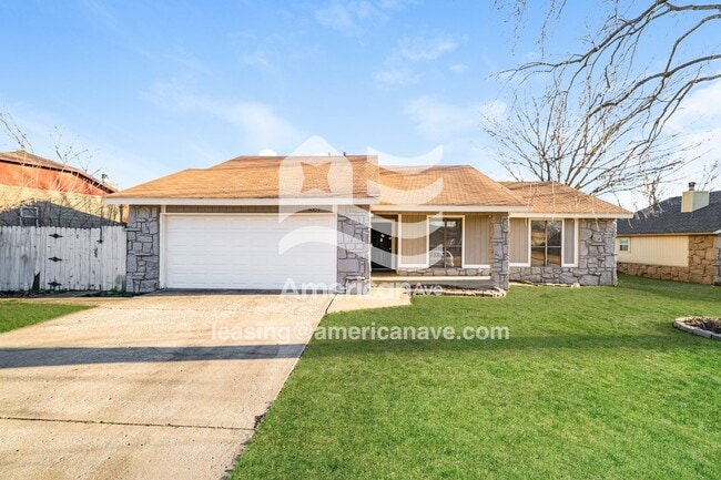 property at 8009 E Lansing St