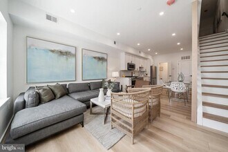 750 19th St NE in Washington, DC - Building Photo - Building Photo