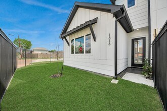 1818 West St in Houston, TX - Building Photo - Building Photo