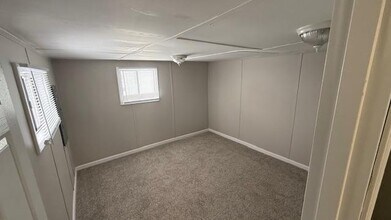 1335 Driftwood Alley in Huntington, IN - Building Photo - Building Photo