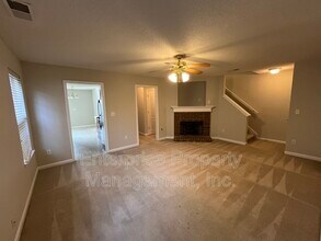 9089 Cinderhill Cove W in Memphis, TN - Building Photo - Building Photo