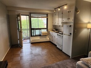 61-55 98th St in Queens, NY - Building Photo - Building Photo