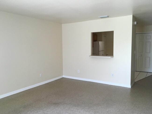 2805 Hightower Ave S in Lehigh Acres, FL - Building Photo - Building Photo