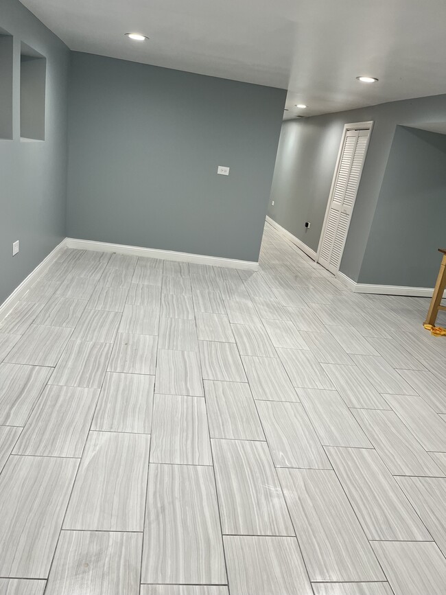 6222 S Albany Ave, Unit Garden Unit in Chicago, IL - Foto de edificio - Building Photo