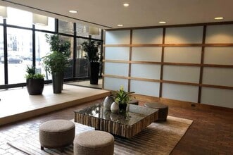 5445 N Sheridan Rd, Unit 2007 in Chicago, IL - Building Photo - Building Photo