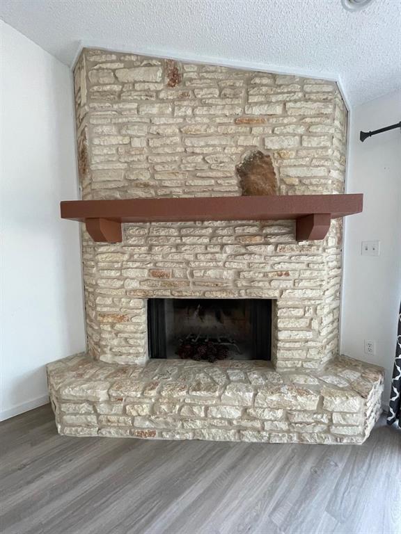 10 Oaks Pl in Lago Vista, TX - Building Photo - Building Photo