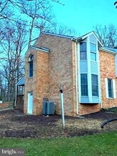 510 Fairfax Ln in Herndon, VA - Building Photo - Building Photo