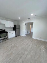 1333 NE 5th Terrace in Fort Lauderdale, FL - Building Photo - Building Photo