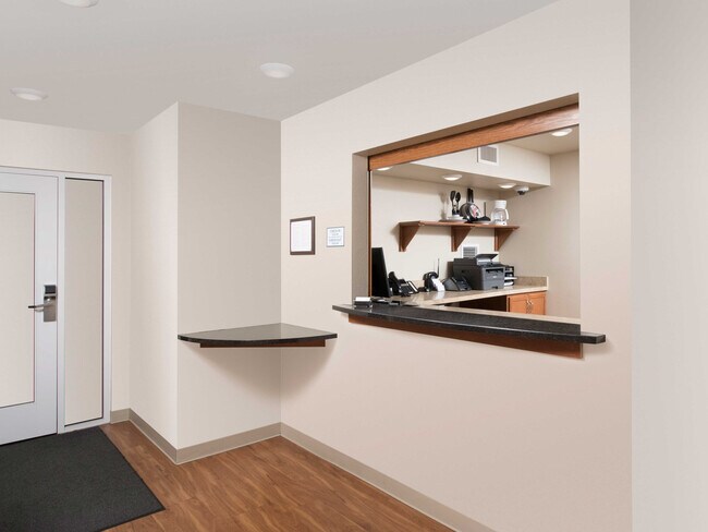 Furnished Studio-Fayetteville in Fayetteville, NC - Building Photo - Building Photo