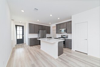 7227 Cedar Hbr Ct in Cypress, TX - Building Photo - Building Photo