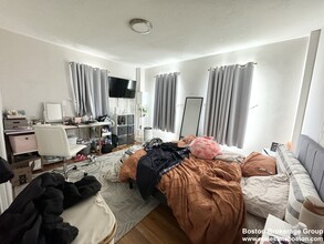 56 Crescent Ave, Unit 1 in Boston, MA - Building Photo - Building Photo